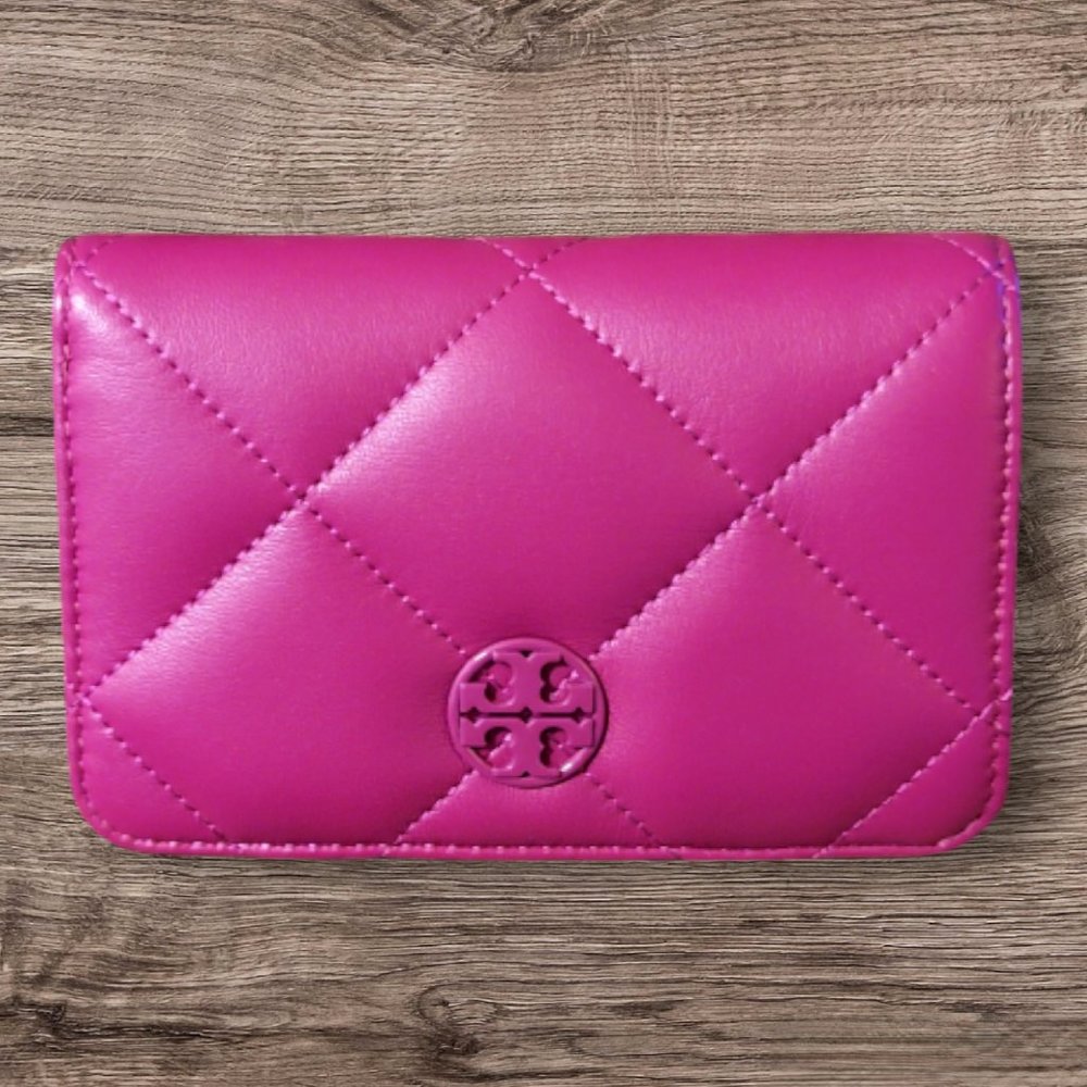 NEW Tory Burch Willa Soft Quilt Medium Wallet